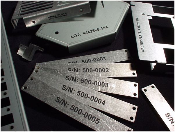 Étiquette de câble gravée en inox – Sultan Laser Sfax Tunisie
